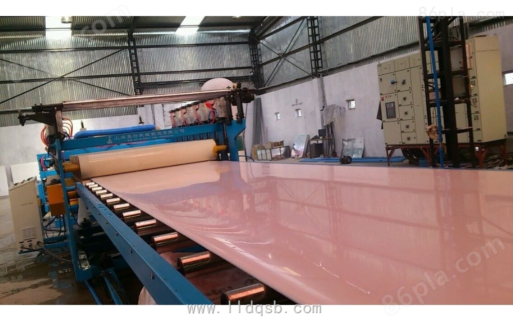 PVC工程建筑板生产设备 中空建筑模板生产线